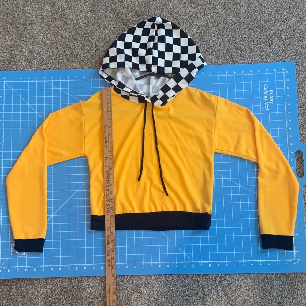 Yellow/Checkered G Mini Top - Picture 5 of 5